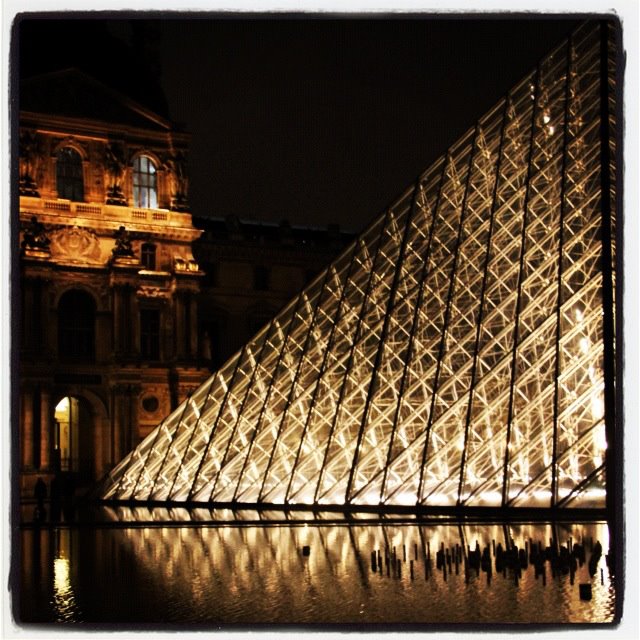 Pyramide Louvre