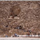 Pyramide mit Menschen