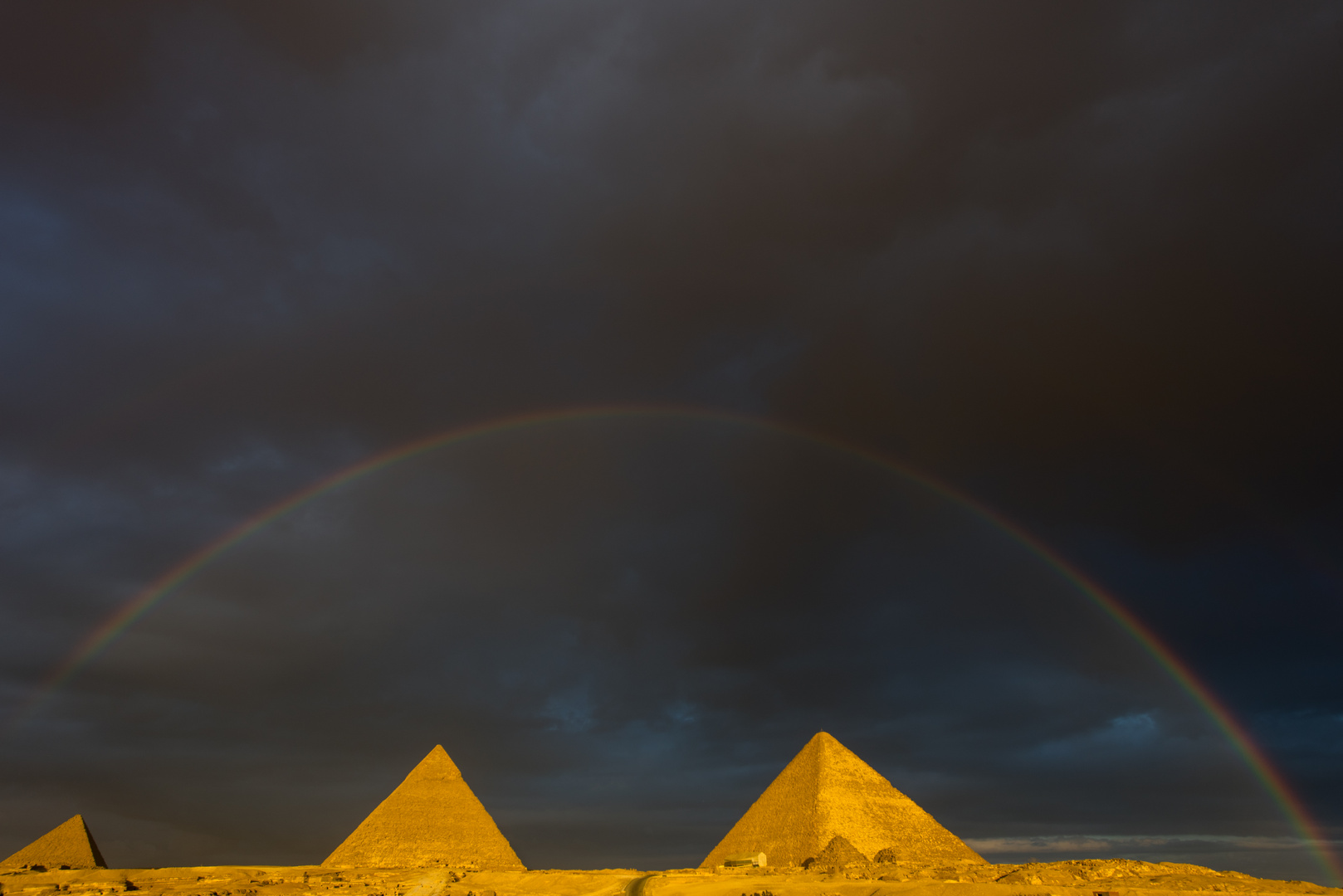 Pyramiden Regenbogen