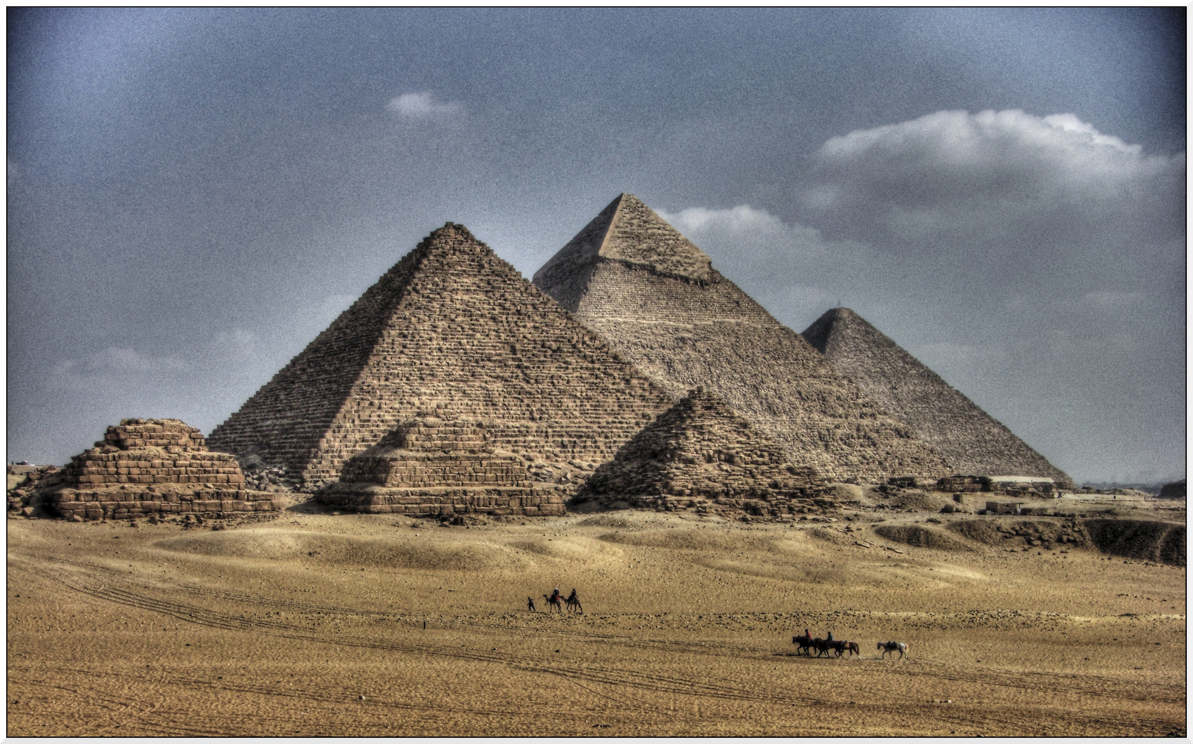 Pyramids with Camels and Horses