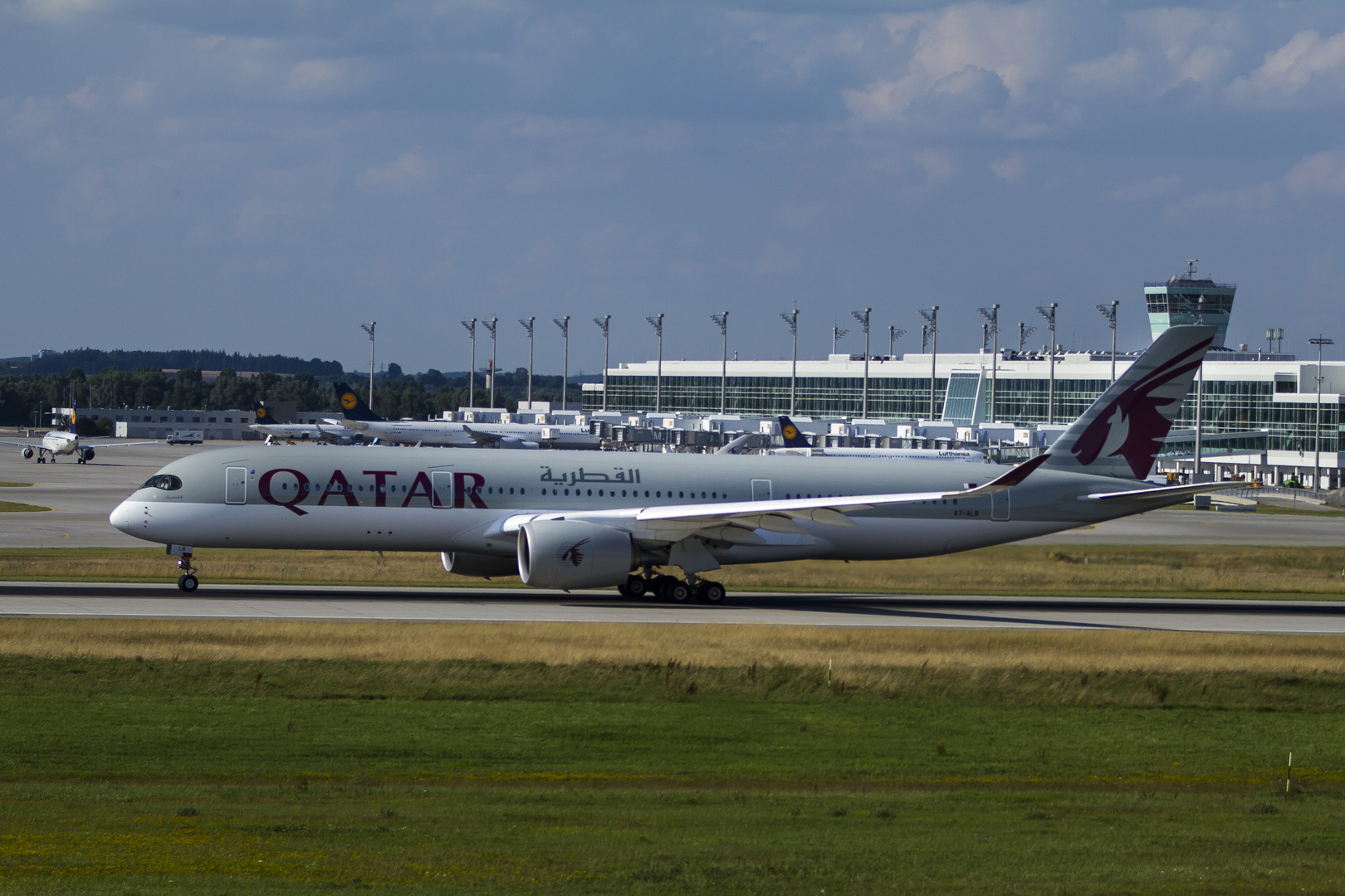 Qatar A350