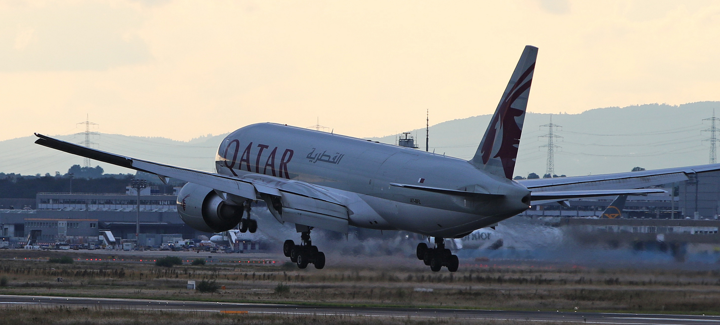 QATAR AIRWAYS / CARGO