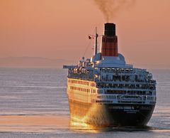 QE2 - Auslaufen aus Civitavecchia