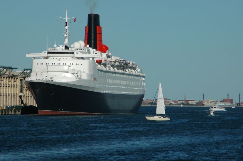 QE2 in Boston, 10. September 2005