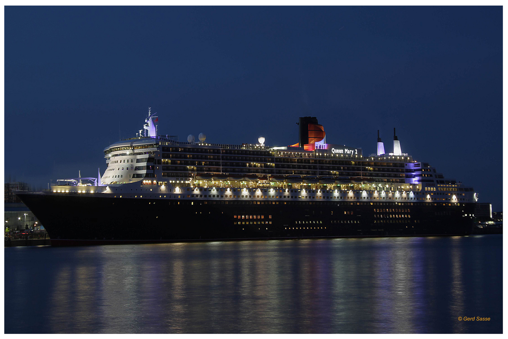 QM 2 heute Abend in Hamburg