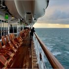 ... QM2 053 ...