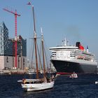 QM2 auf Kurs Elbe