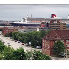 QM2 - Day in Hamburg (1)