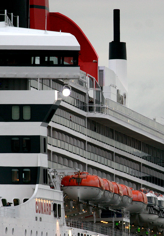 QM2