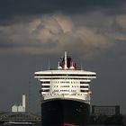 QM2 frontal