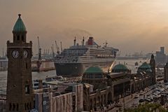 qm2 nimmt abschied