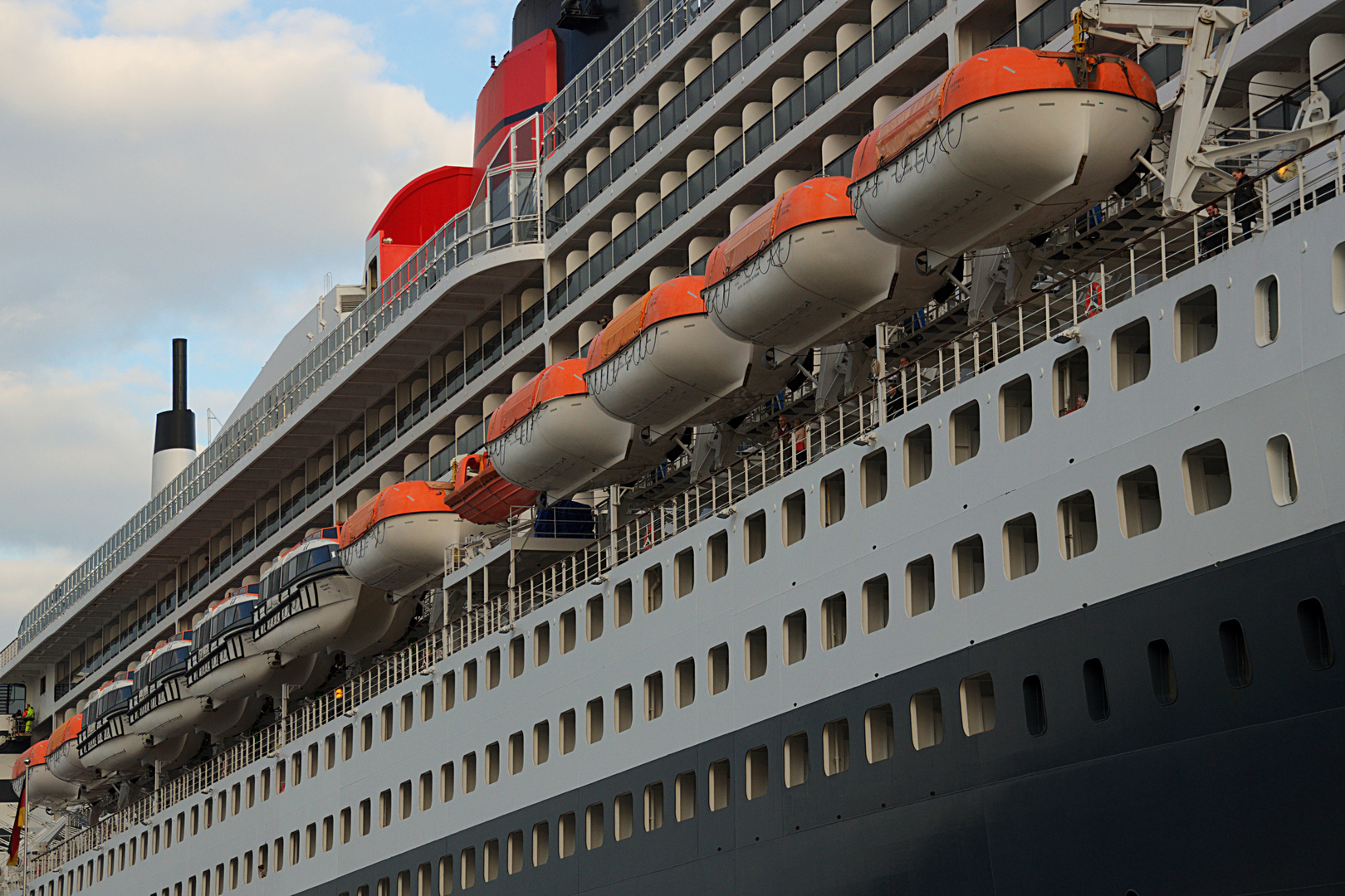 QM2 - Rettungsboote