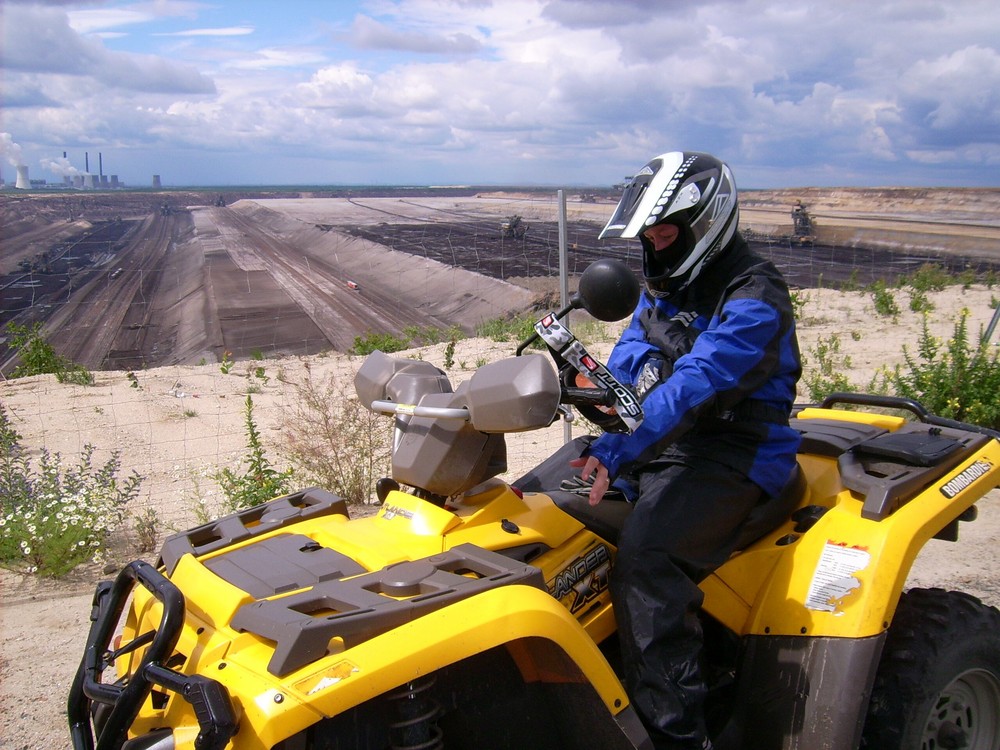 Quad-Tour am Tagebau entlang