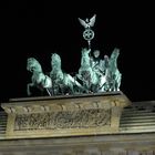 Quadriga bei Nacht