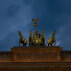 Quadriga bei Nacht