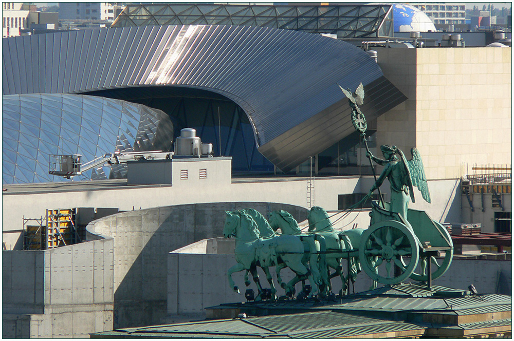 Quadriga - oder Dachlandschaft in Berlin