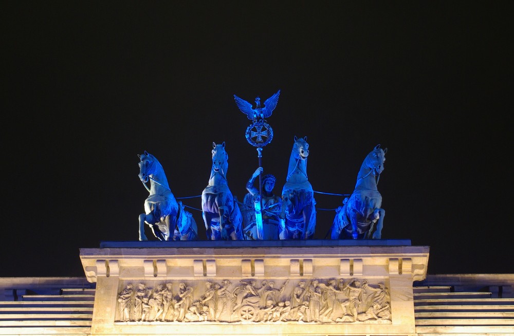 Quadriga.........."mal BLAU"