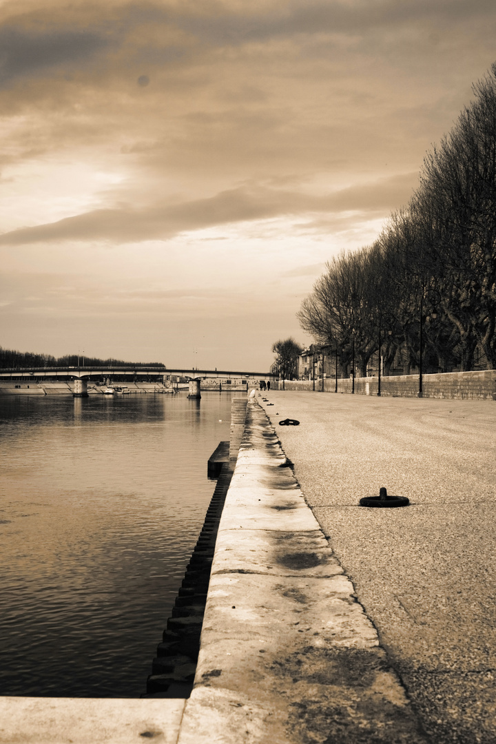 Quai d'Arles