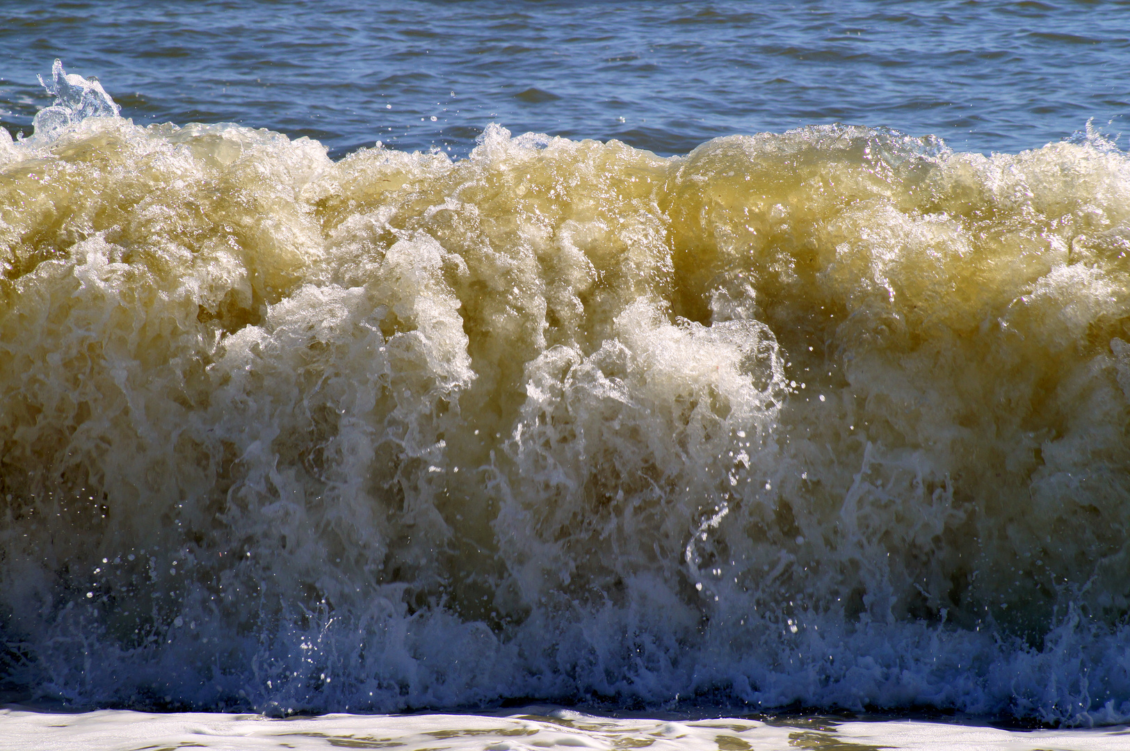 Quand la vague éclate