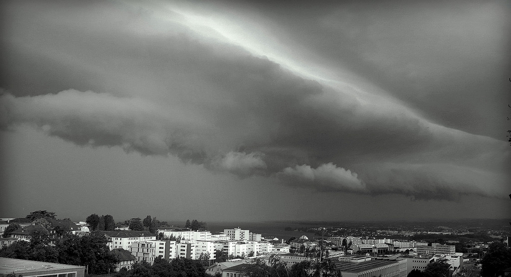 QUAND LE CIEL SE FACHE...