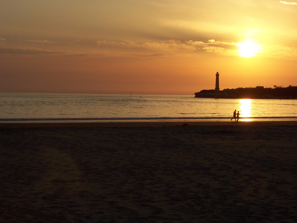 Quand le soleil épouse la mer.....