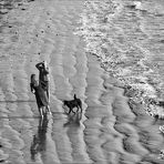 Quand les vagues sculptent le sable .