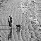 Quand les vagues sculptent le sable .