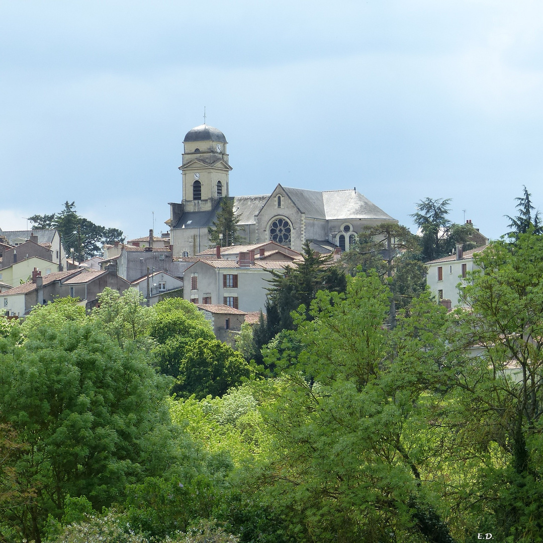 Quand, reverrai-je, hélàs, de mon petit village...