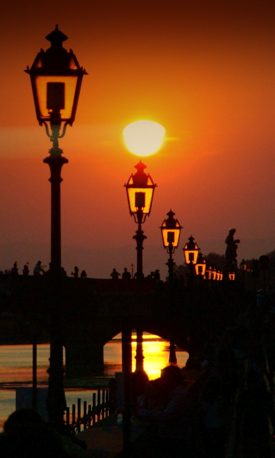 Quando il cielo infiammò l' Arno.....