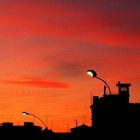 Quando il rosso di sera nel ciel impazza, è segno che ci vedremo diman in piazza!