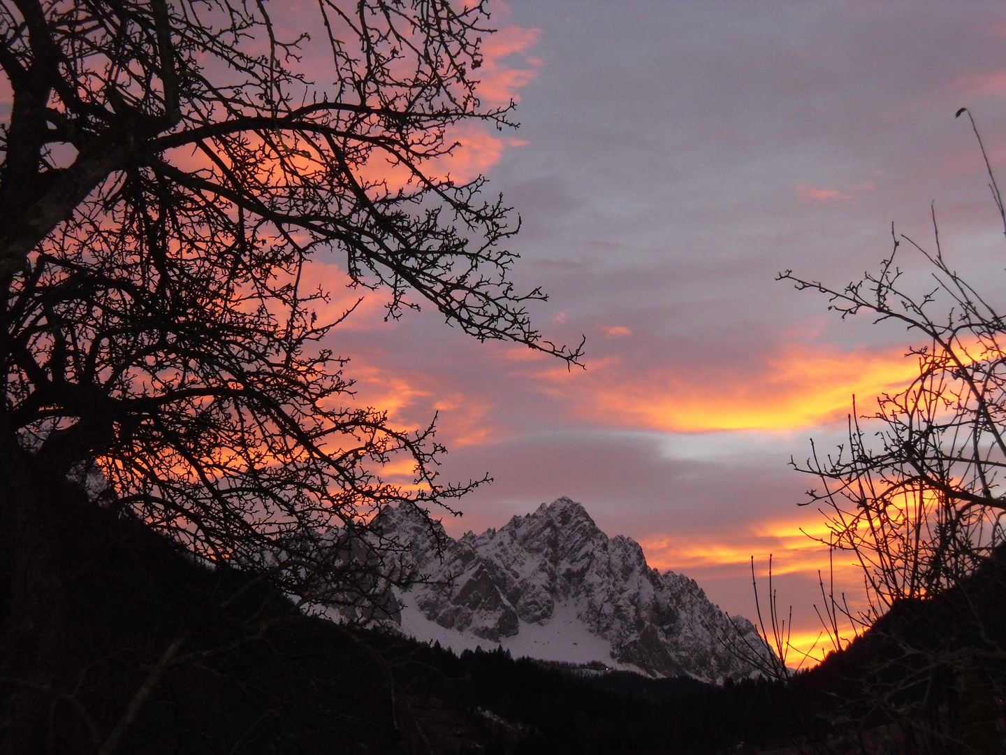 quasi un'aurora boreale...ma è un tramonto