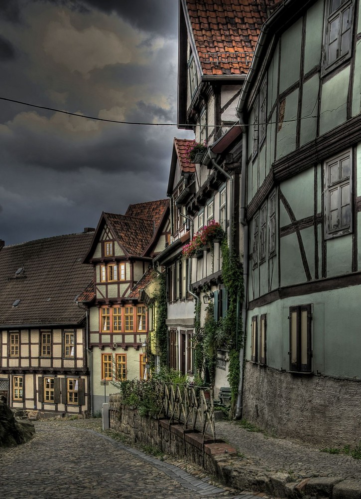 Quedlinburg - Sachsen Anhalt " Eine von vielen kleinen Gassen in..... "