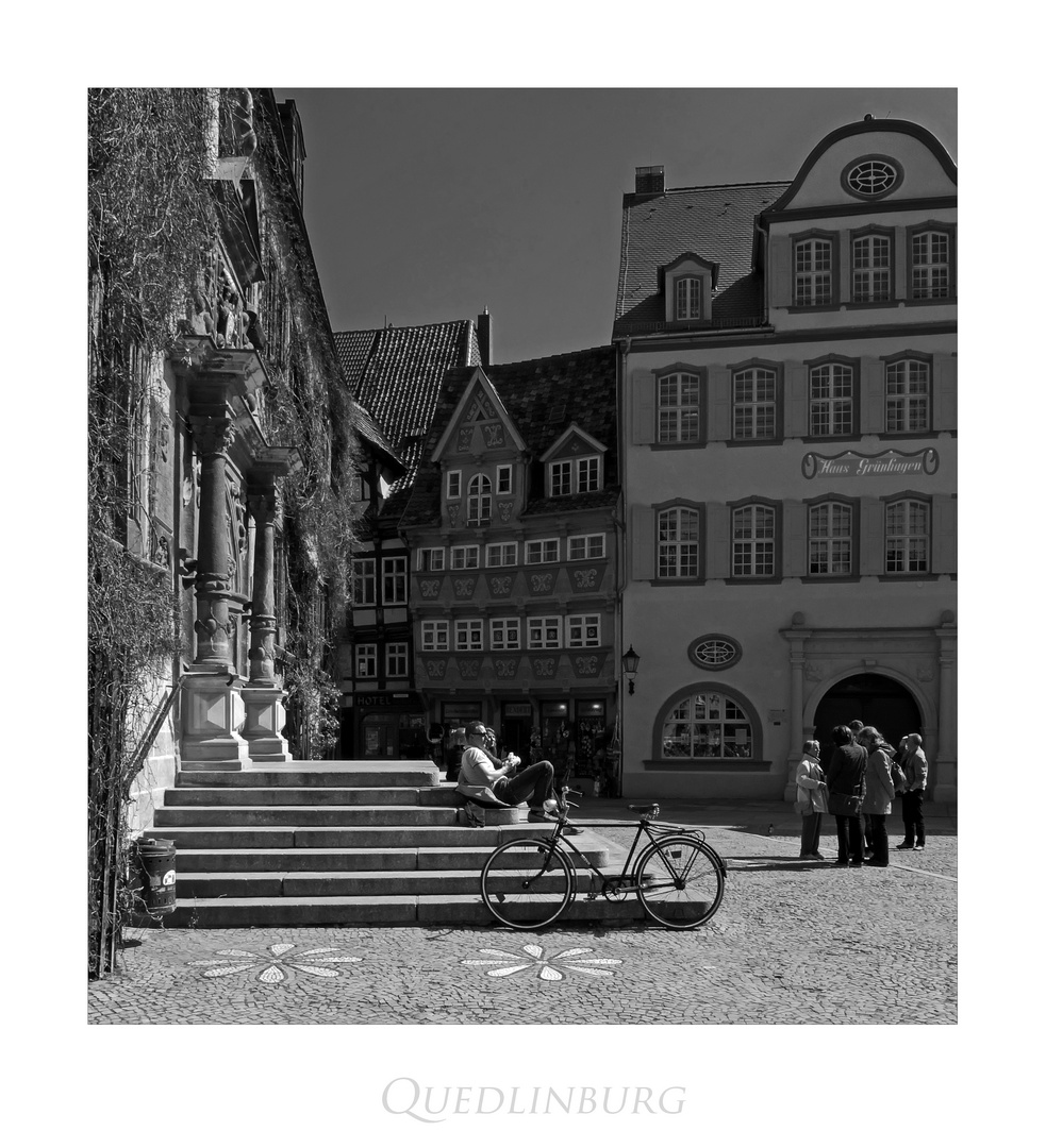 Quedlinburger- Impressionen " am Marktplatz...."