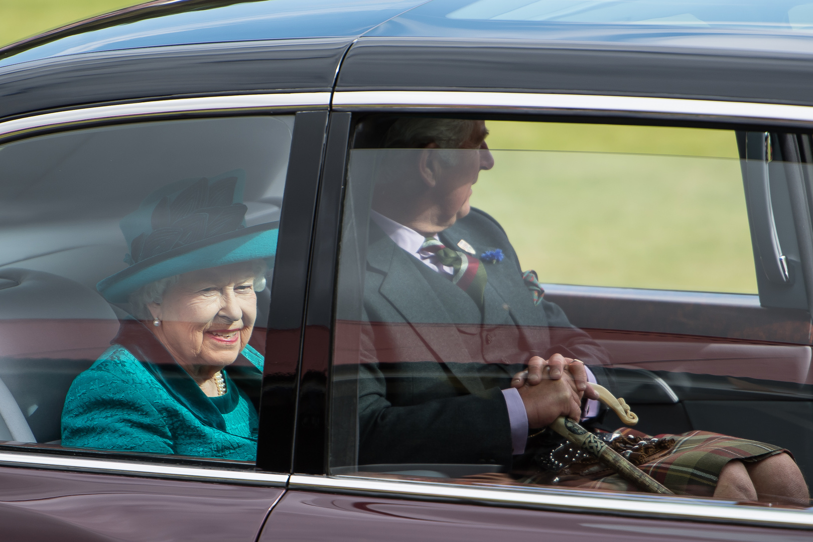 Queen Elisabeth II in Braemar (Schottland 13)