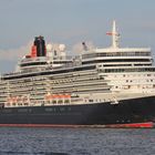 Queen Elisabeth verläßt Hamburg