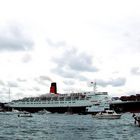 QUEEN ELIZABETH 2 verlaesst STAVANGER -4-