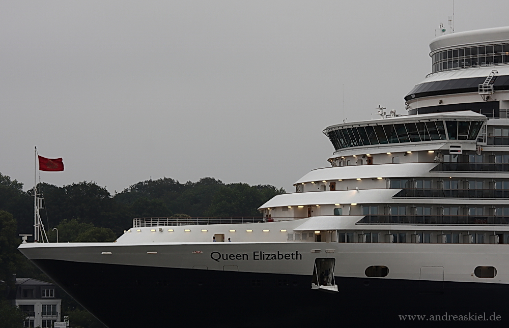 Queen Elizabeth - Erstanlauf Hamburg 03.07.2011 - (3)