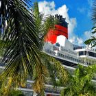 Queen Elizabeth in Honolulu