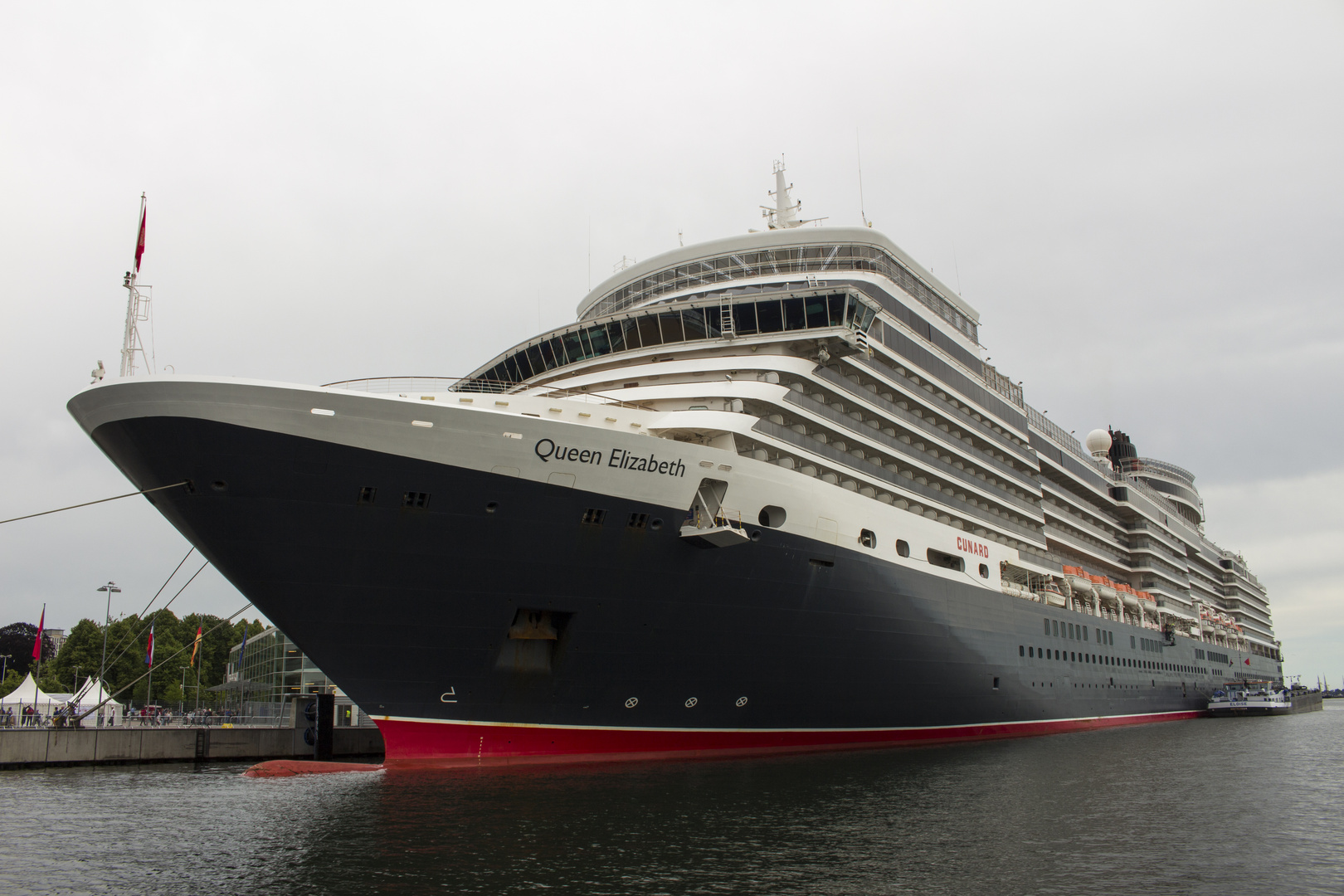 Queen Elizabeth in Kiel 2015