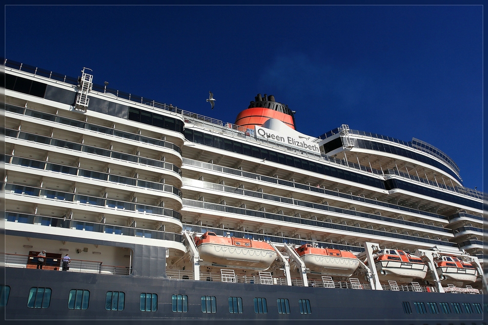 Queen Elizabeth in Kiel /3