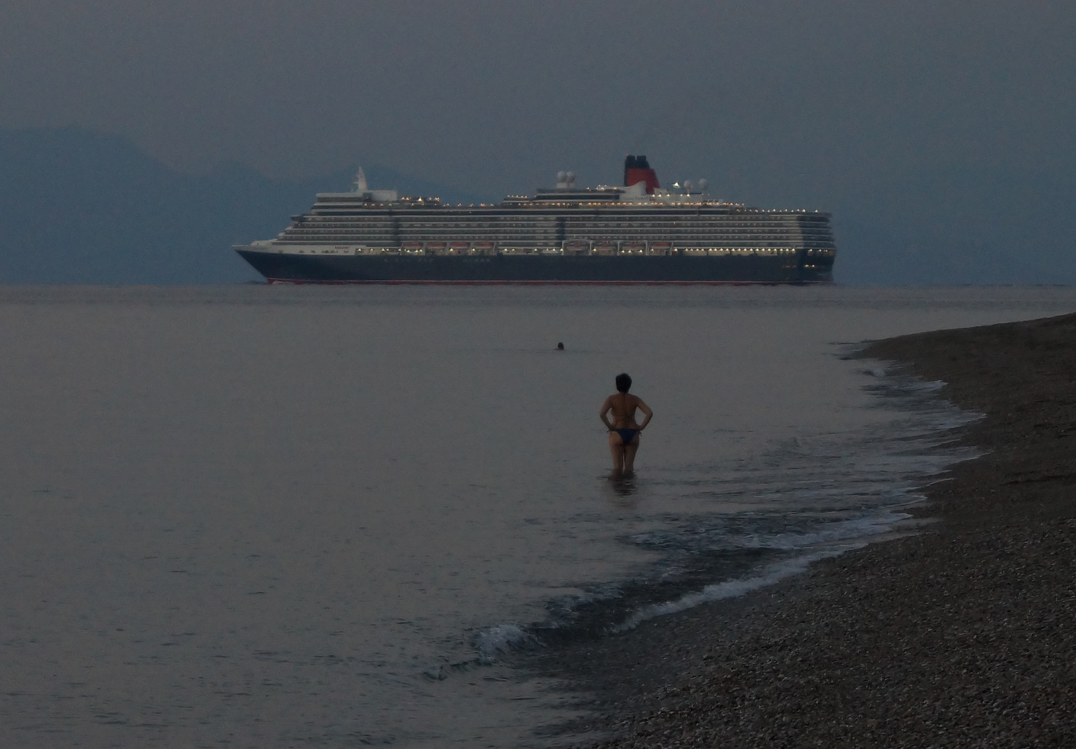 Queen Elizabeth is leaving Rhodos