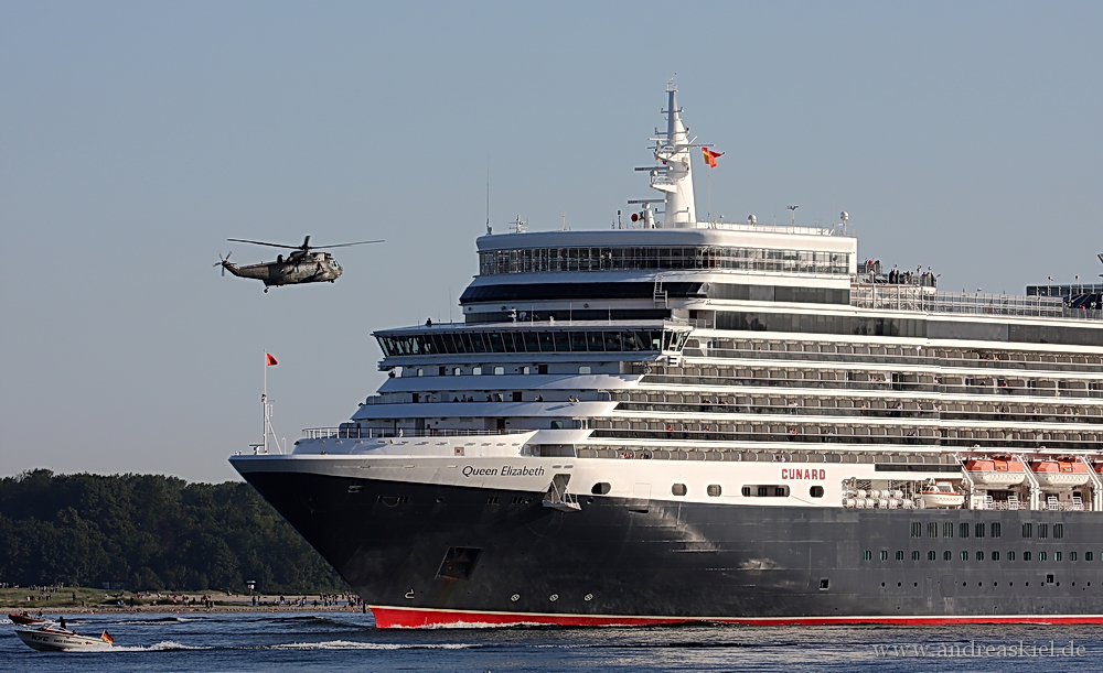 Queen Elizabeth - Kiel 24.07.2012 (4)