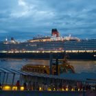 Queen Elizabeth leaving Hamburg