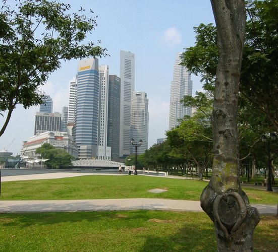 Queen Elizabeth Walk in Singapore