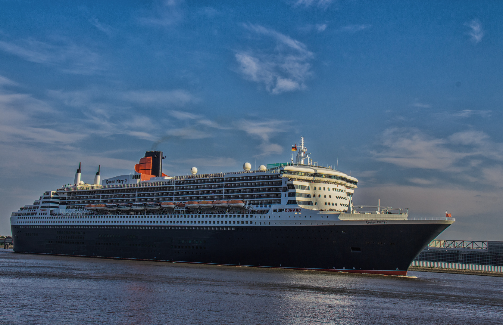 Queen Mary 2 ,2