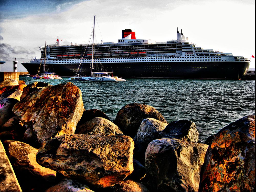 Queen Mary 2