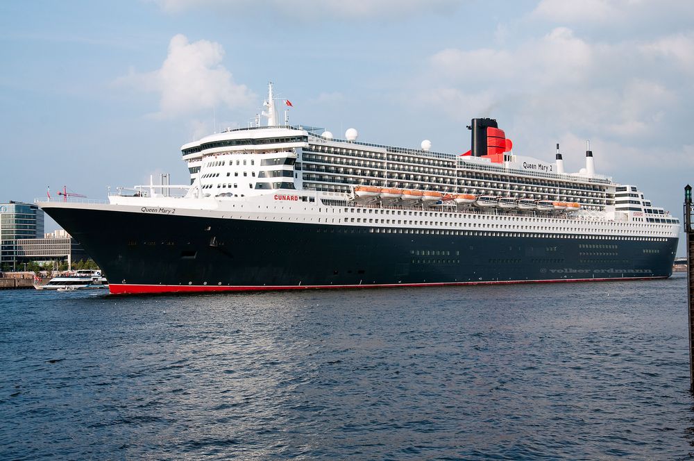 Queen Mary 2 Foto & Bild hamburg, hafen, schiff Bilder auf