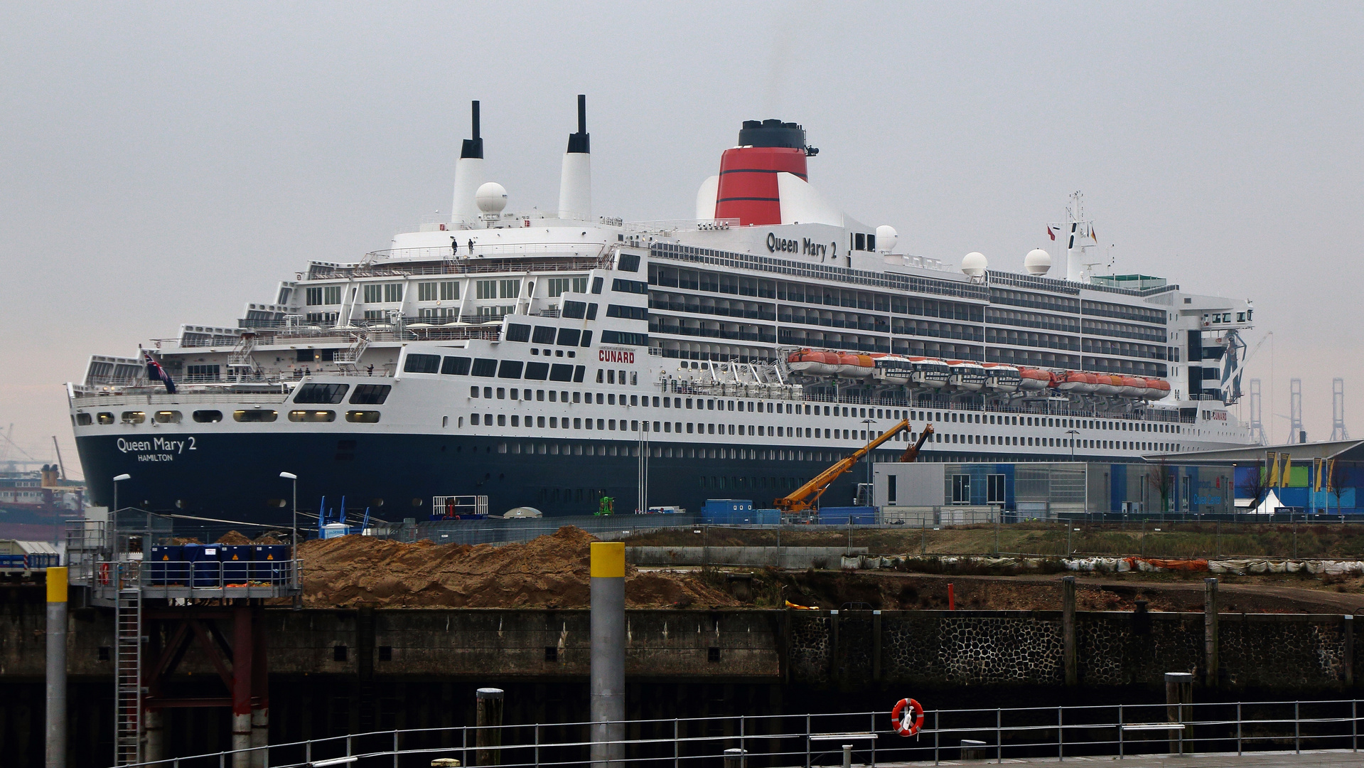 Queen Mary 2