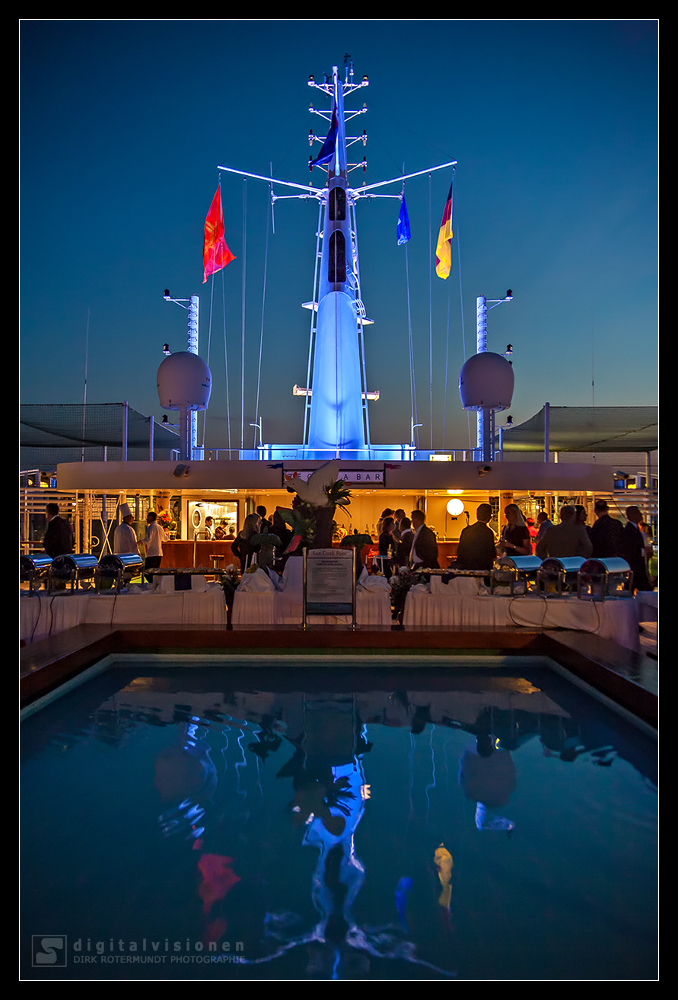 Queen Mary 2 - Abends in der Regatta Bar