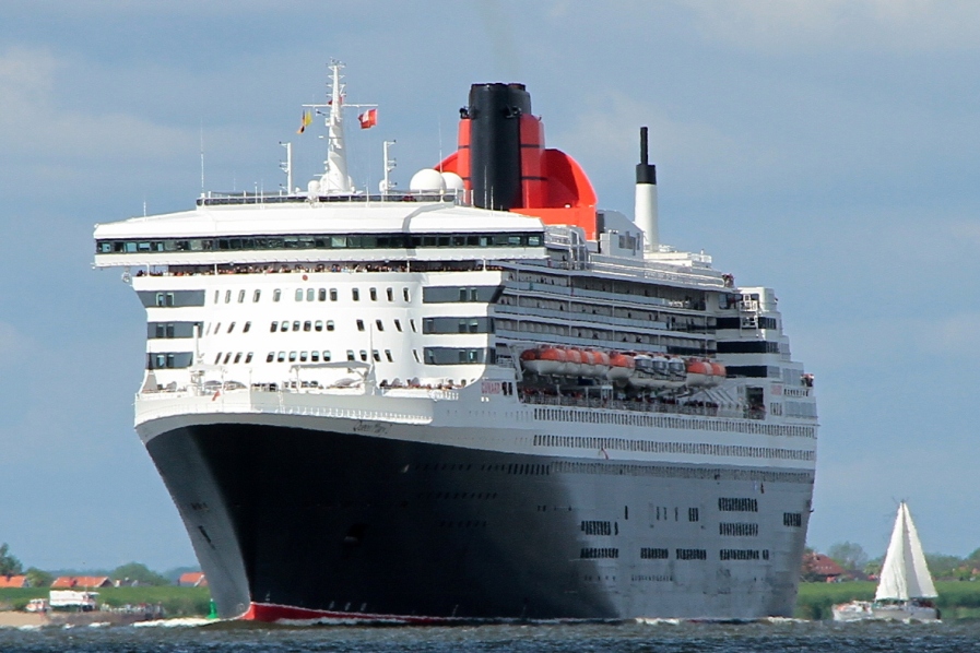 "Queen Mary 2"